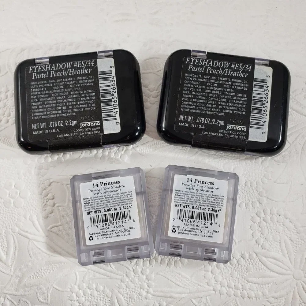 Large Eyeshadow bundle - FREE bag